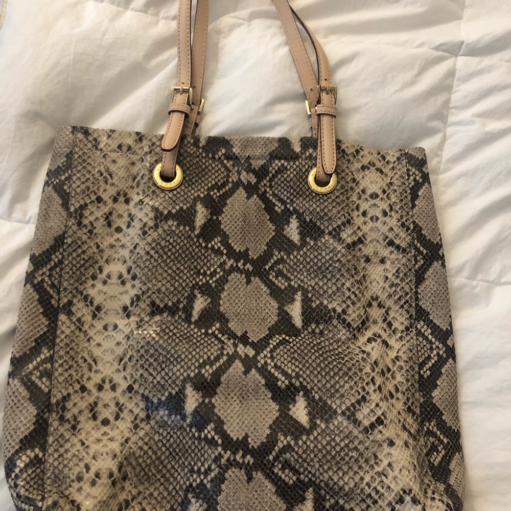 Purse - Picture 4 of 6